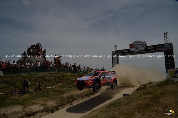 Neuville-Gilsoul...JPG